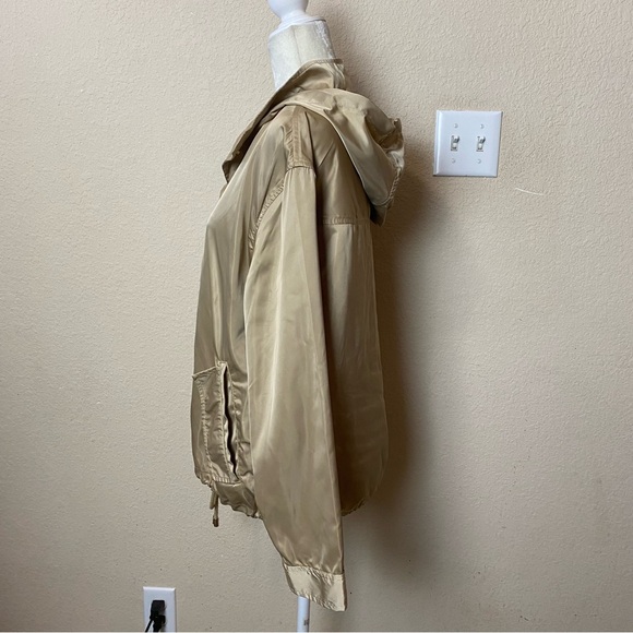 Michael Kors Gold Packable Windbreaker Hooded Snap Button Windbreaker Jacket XL - Picture 7 of 10